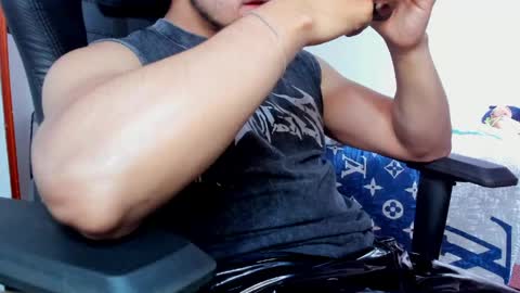 Twitter BreddTommy IG tommy bredd online show from 7, 4, 2026