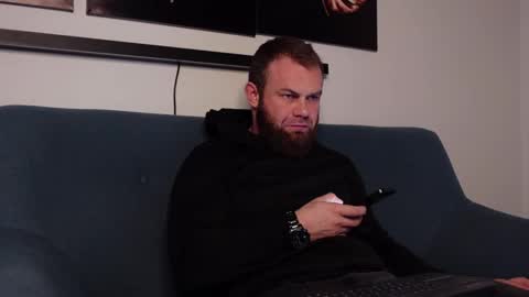  tommy burnzzz  online show from 29, 1, 2025