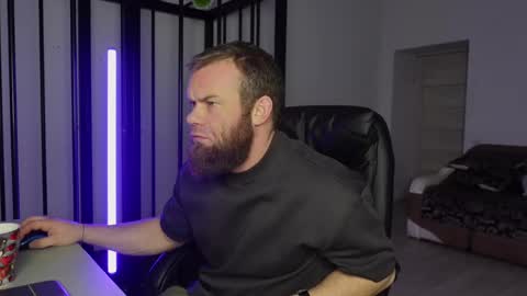  tommy burnzzz  online show from 15, 2, 2025