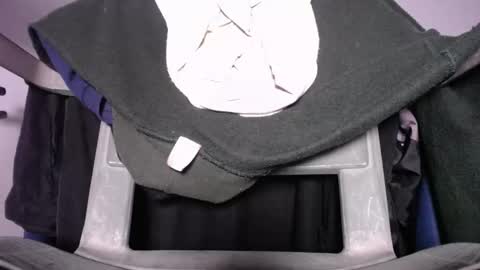   Thomas    online show from 31, 1, 2025