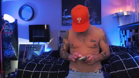 Snapshot of tommy_knuckles chatting on 27, 12, 2024 Tommy online show from 27, 12, 2024