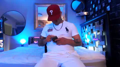 Snapshot of tommy_knuckles chatting on 16, 5, 2026 Tommy online show from 16, 5, 2026
