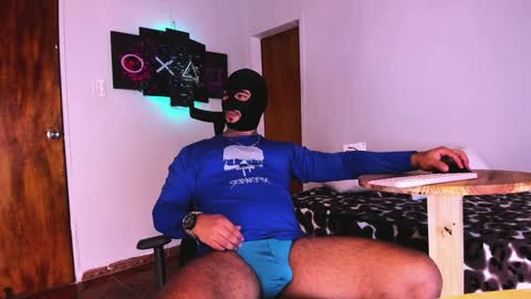 Snapshot of tommy_sccott chatting on 14, 12, 2024 tommy_sccott online show from 14, 12, 2024