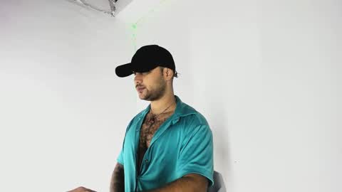 Snapshot of tommy_sccott chatting on 28, 9, 2025 tommy_sccott online show from 28, 9, 2025