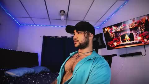 Snapshot of tommy_sccott chatting on 13, 12, 2025 tommy_sccott online show from 13, 12, 2025