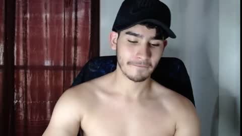 Snapshot of tommycutee21 chatting on 21, 7, 2026 tommycutee21 online show from 21, 7, 2026