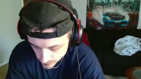 Snapshot of tommystrokes_ chatting on 20, 4, 2026 Tommy Strokes online show from 20, 4, 2026
