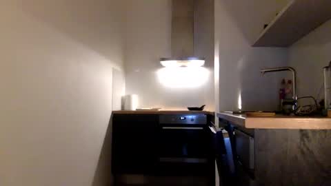 Thomas Fit online show from 4, 3, 2025