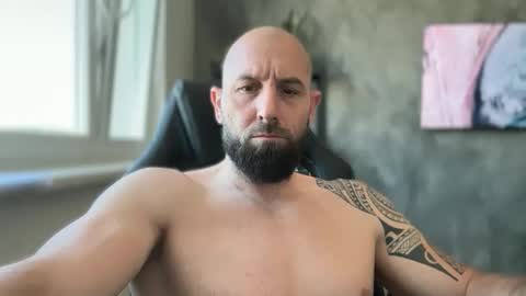 Thomas Fit online show from 4, 6, 2026