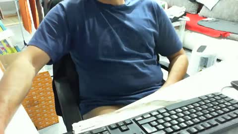 Tom online show from 4, 10, 2025