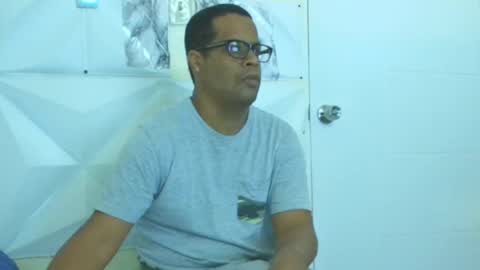 Snapshot of toni2814 chatting on 4, 2, 2025 Antonio online show from 4, 2, 2025