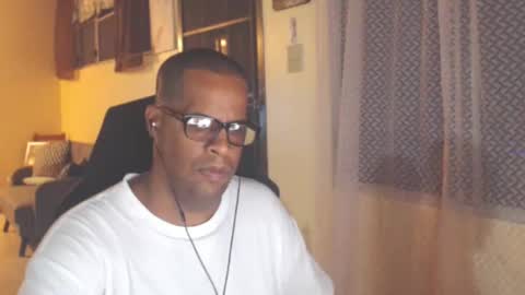 Snapshot of toni2814 chatting on 21, 9, 2025 Antonio online show from 21, 9, 2025