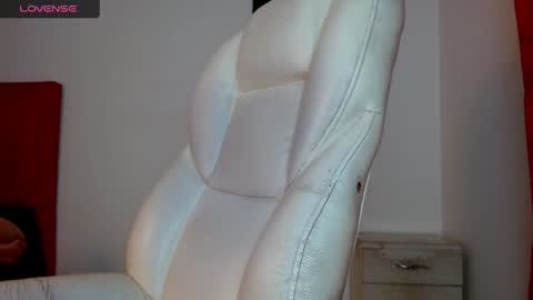 TONI BELMONT online show from 11, 12, 2024