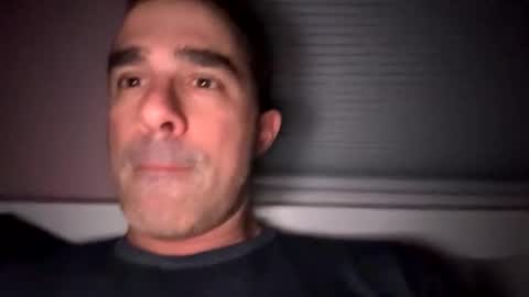 Snapshot of tony336699 chatting on 25, 4, 2026 tony336699 online show from 25, 4, 2026