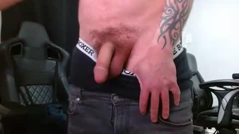 tonytonytony3001 online show from 31, 1, 2025