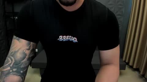 Snapshot of tonywilcoxx chatting on 16, 12, 2024 TonyWilcox online show from 16, 12, 2024