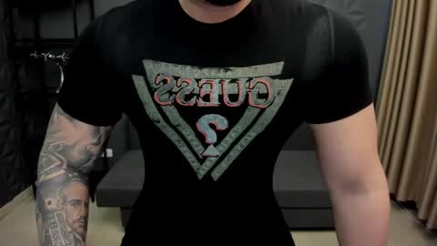 Snapshot of tonywilcoxx chatting on 13, 1, 2025 TonyWilcox online show from 13, 1, 2025