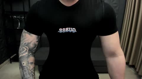Snapshot of tonywilcoxx chatting on 22, 1, 2025 TonyWilcox online show from 22, 1, 2025
