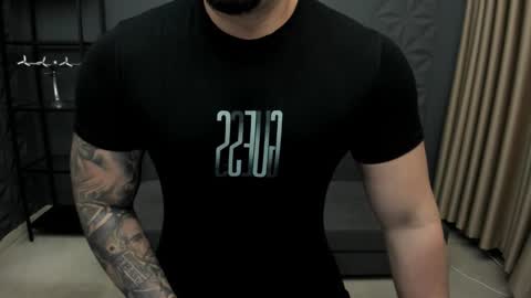 Snapshot of tonywilcoxx chatting on 14, 10, 2025 TonyWilcox online show from 14, 10, 2025