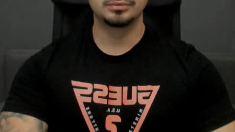 Snapshot of tonywilcoxx chatting on 25, 10, 2025 TonyWilcox online show from 25, 10, 2025