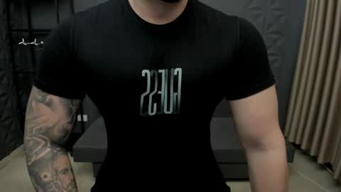 Snapshot of tonywilcoxx chatting on 8, 11, 2025 TonyWilcox online show from 8, 11, 2025