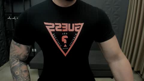 Snapshot of tonywilcoxx chatting on 12, 11, 2025 TonyWilcox online show from 12, 11, 2025