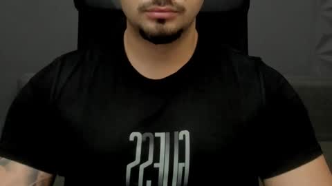 Snapshot of tonywilcoxx chatting on 24, 11, 2025 TonyWilcox online show from 24, 11, 2025