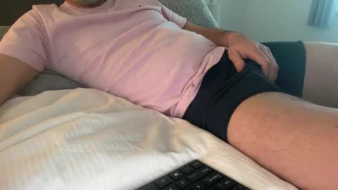 Snapshot of too_naughty chatting on 25, 11, 2025 too_naughty online show from 25, 11, 2025