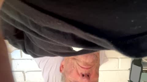 Snapshot of toohip420 chatting on 14, 7, 2026 toohip420 online show from 14, 7, 2026