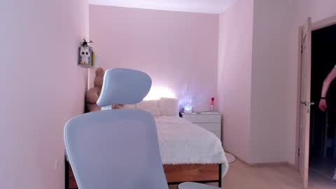 toohornyserj online show from 6, 1, 2025