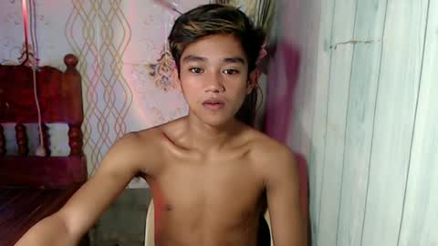 Snapshot of toothlessxx chatting on 3, 7, 2026 jhonrex online show from 3, 7, 2026