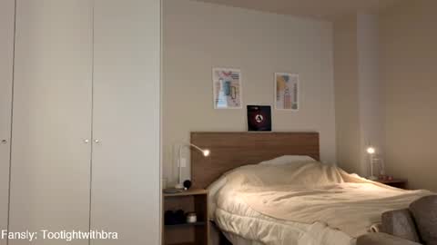 Snapshot of tootightwithbra chatting on 29, 6, 2026 Kira online show from 29, 6, 2026