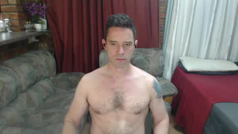 Snapshot of toptobottom4u chatting on 3, 3, 2026 toptobottom4u online show from 3, 3, 2026