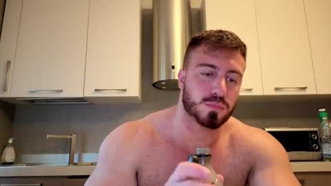 Snapshot of toro_arrapato chatting on 12, 3, 2025 toro_arrapato online show from 12, 3, 2025