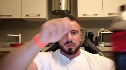 Snapshot of toro_arrapato chatting on 21, 10, 2025 toro_arrapato online show from 21, 10, 2025