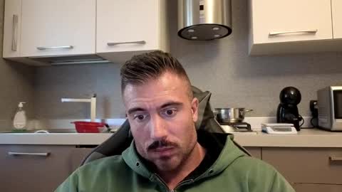 Snapshot of toro_arrapato chatting on 28, 10, 2025 toro_arrapato online show from 28, 10, 2025