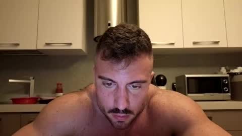 Snapshot of toro_arrapato chatting on 1, 11, 2025 toro_arrapato online show from 1, 11, 2025