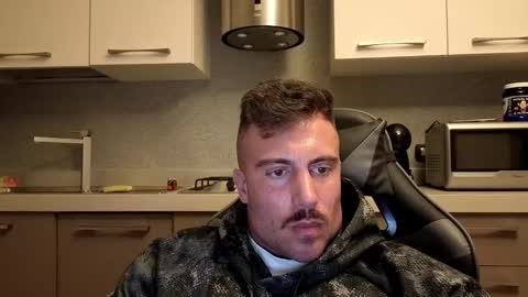 Snapshot of toro_arrapato chatting on 24, 11, 2025 toro_arrapato online show from 24, 11, 2025