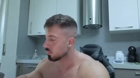 Snapshot of toro_arrapato chatting on 5, 7, 2026 toro_arrapato online show from 5, 7, 2026