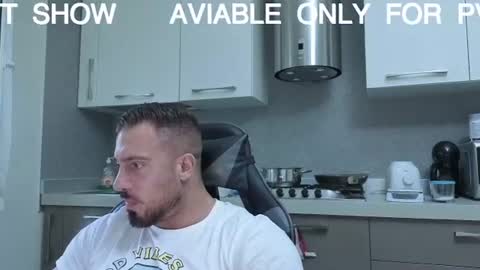 Snapshot of toro_arrapato chatting on 8, 7, 2026 toro_arrapato online show from 8, 7, 2026