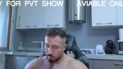 Snapshot of toro_arrapato chatting on 9, 7, 2026 toro_arrapato online show from 9, 7, 2026