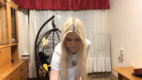 Lina online show from 1, 12, 2025