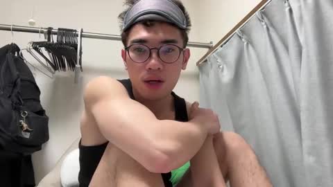 Snapshot of toshikaro0 chatting on 3, 2, 2025 Karo online show from 3, 2, 2025