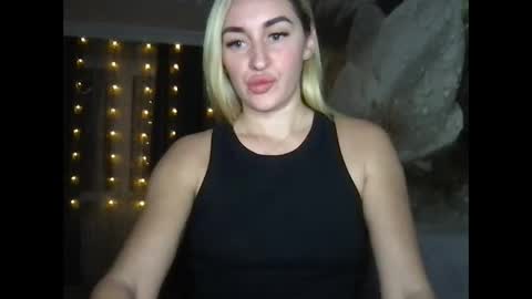 Snapshot of tosyna07555 chatting on 11, 12, 2024 tosyna07555 online show from 11, 12, 2024