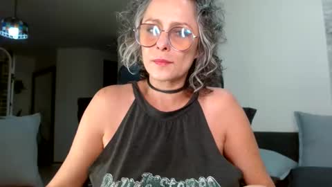 TotyPink online show from 3, 12, 2024