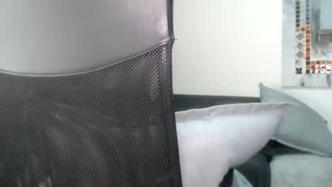 TotyPink online show from 26, 1, 2025