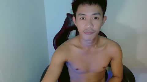 Snapshot of touch_of_alison chatting on 8, 3, 2025 Alison online show from 8, 3, 2025