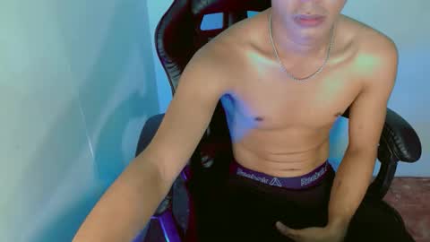 Snapshot of touch_of_alison chatting on 10, 9, 2025 Alison online show from 10, 9, 2025