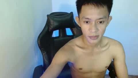 Snapshot of touch_of_alison chatting on 19, 11, 2025 Alison online show from 19, 11, 2025