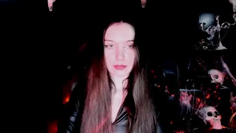toxicdomme online show from 25, 5, 2026